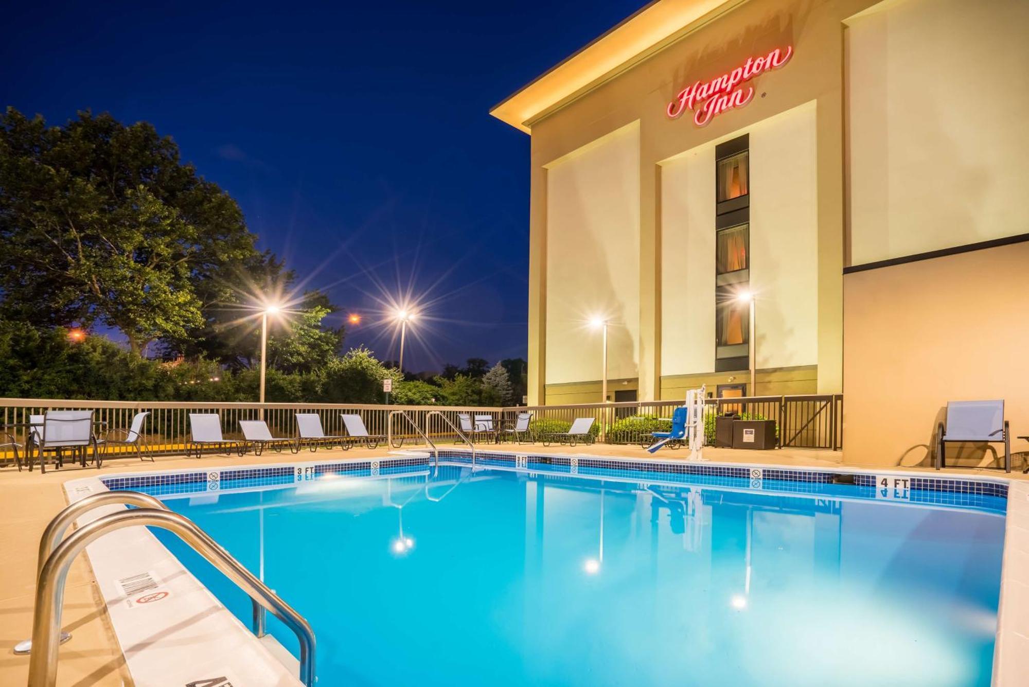 Hampton Inn Плимут Мийтинг Екстериор снимка