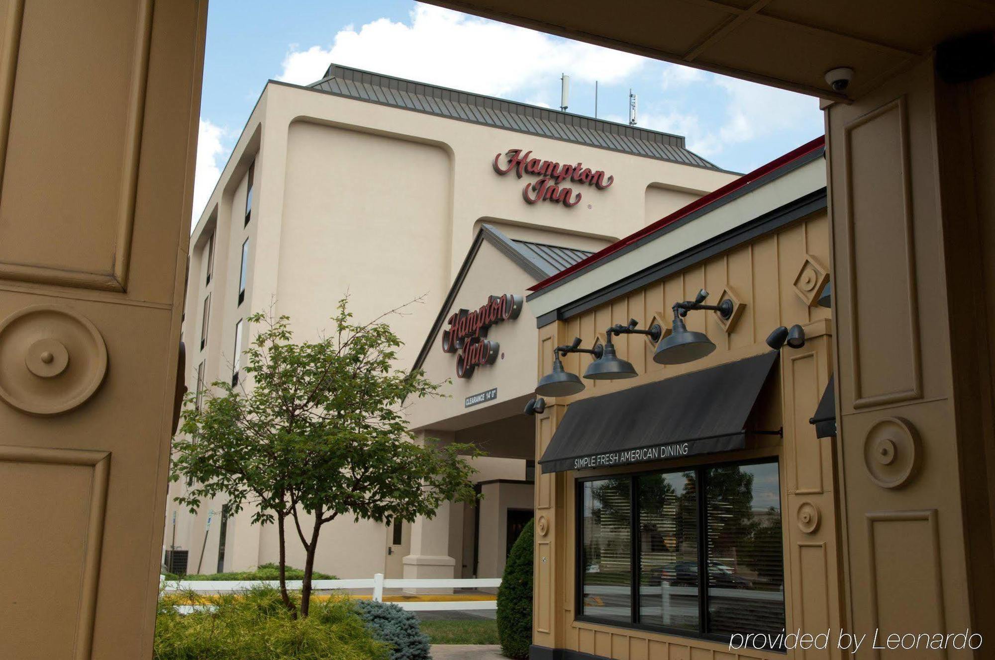 Hampton Inn Плимут Мийтинг Екстериор снимка