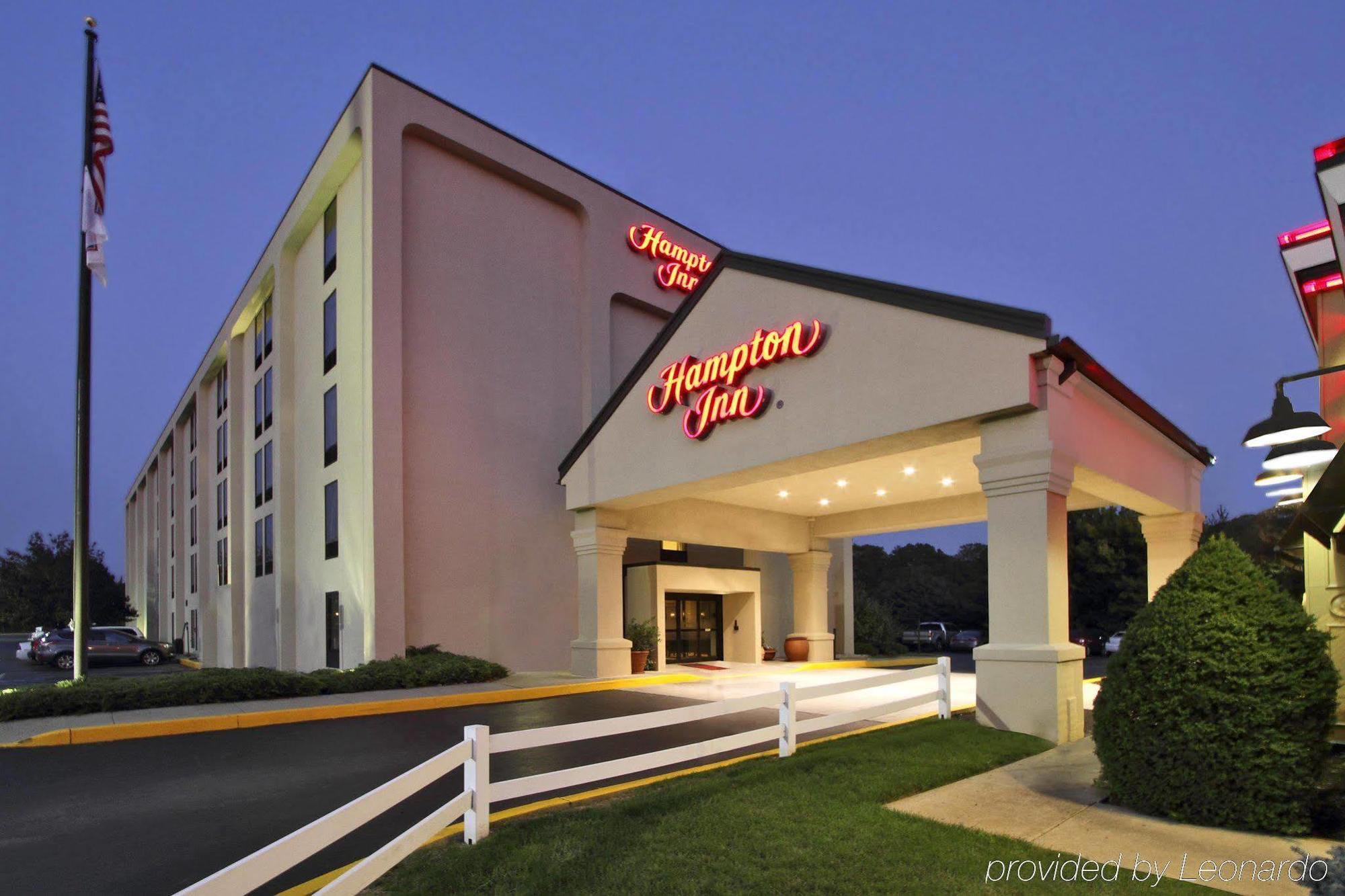 Hampton Inn Плимут Мийтинг Екстериор снимка